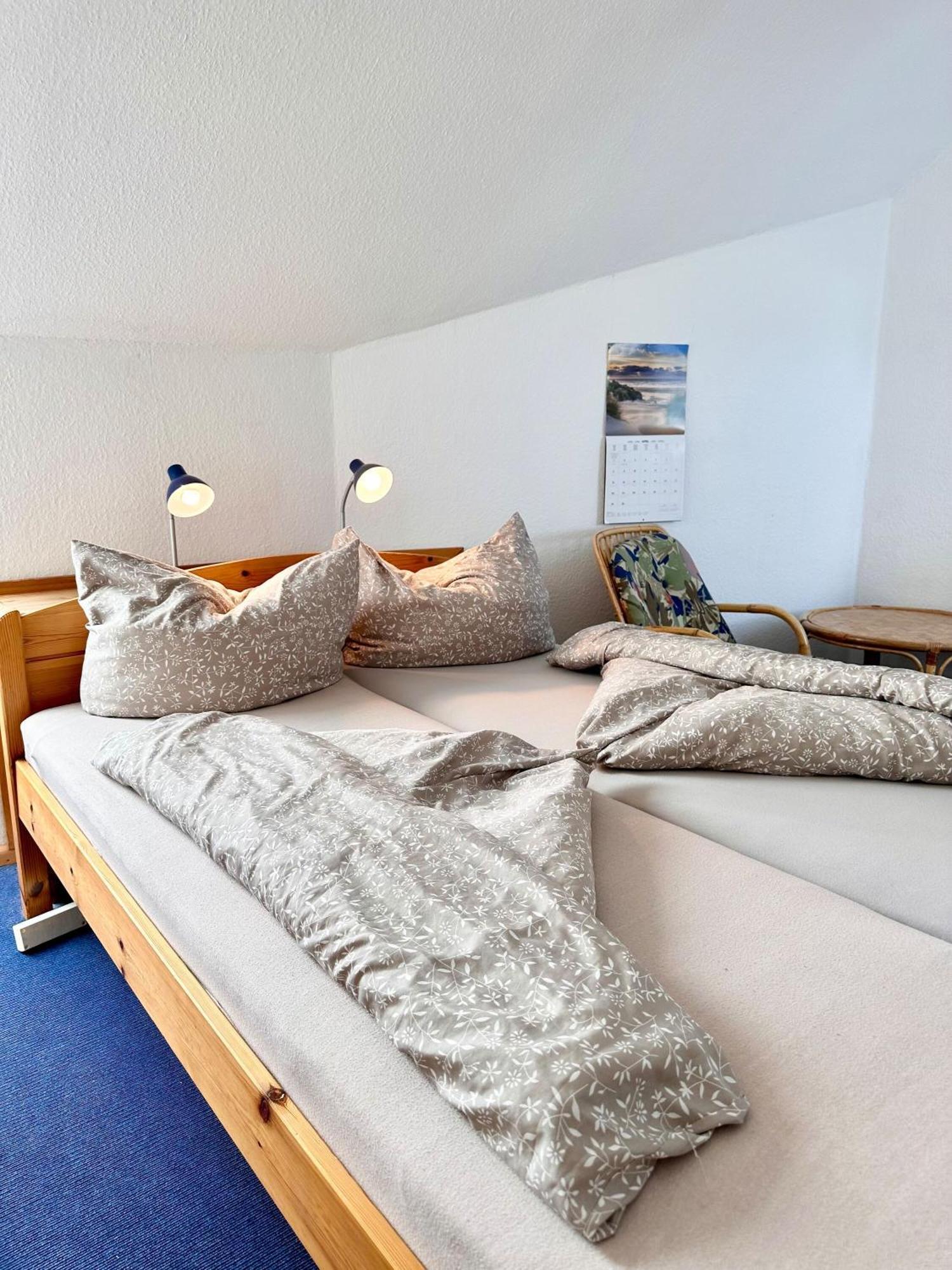Ferienwohnung De Dueker โดรุม ภายนอก รูปภาพ