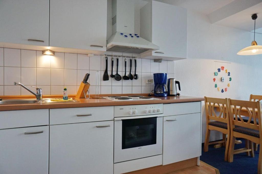 Ferienwohnung De Dueker โดรุม ภายนอก รูปภาพ